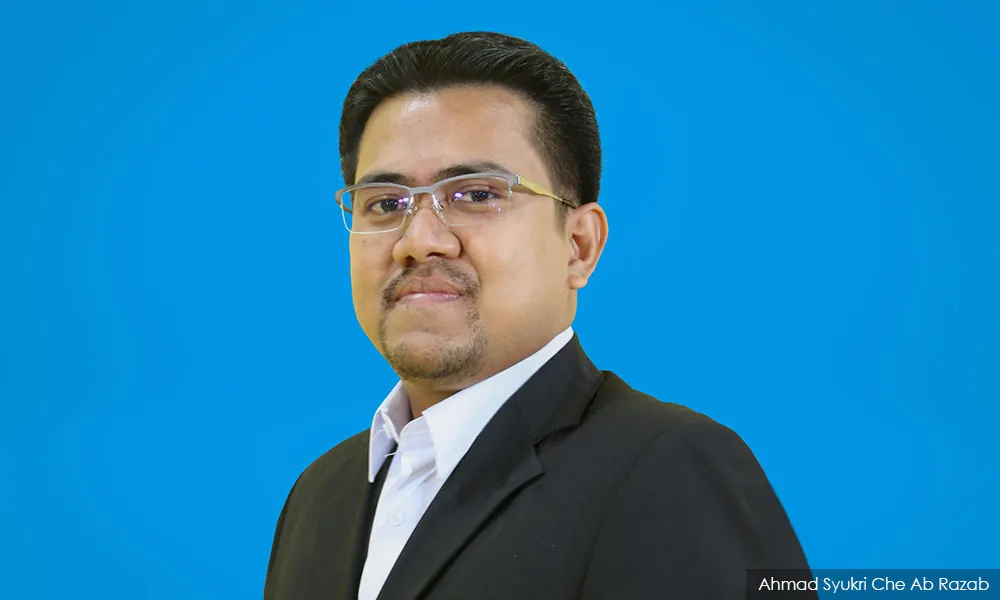 Syukri Razab